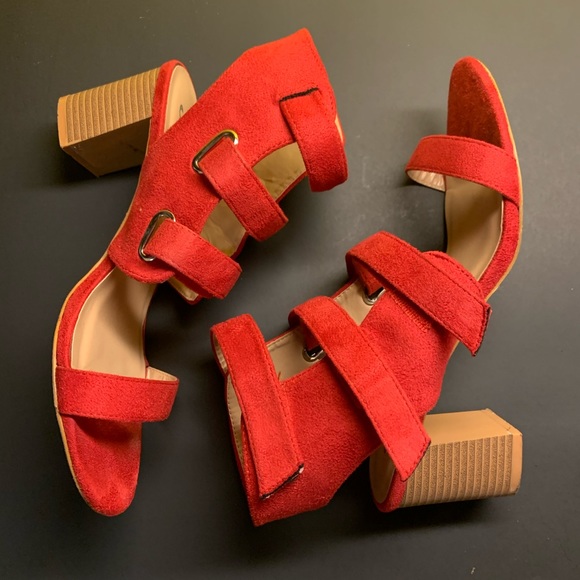 JC Red Strapped Sandals - Picture 5 of 8